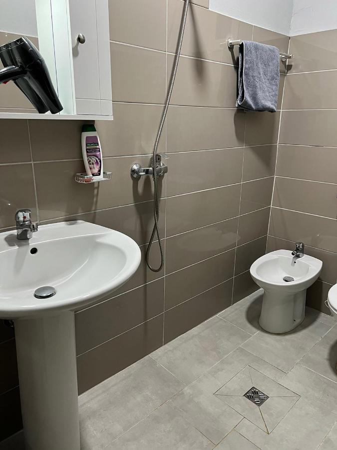 דורס Hotel Ziku מראה חיצוני תמונה